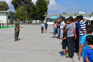 Invitan. El Paseo Militar es completamente abierto al público y con actividades, muestras y recorridos para toda la familia. (ARCHIVO)