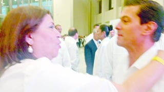 Diálogo. La alcaldesa de Lerdo dialogó con Peña Nieto en la Cumbre Mundial de Protección Civil. (EL SIGLO DE TORREÓN)