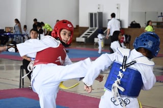 Fue en las instalaciones del Instituto Británico de Torreón donde en esta ocasión se desarrolló el torneo organizado por la Academia Tae Kwon Do – Centro Olímpico.