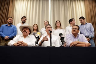 La idea es apoyar el movimiento del Frente por la Dignidad de Coahuila formado por Guillermo Anaya, Javier Guerrero, Armando Guadiana, José Ángel Pérez y Luis Horario Salinas. 