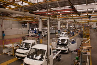 General Motors no mencionó cuáles serán las plantas en México que perderán los puestos de trabajo debido a la reubicación. (ARCHIVO)