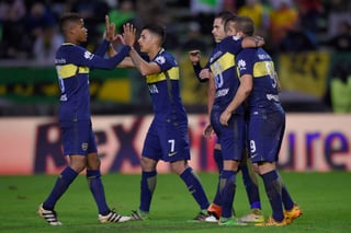 Jugadores de Boca Juniors celebran uno de los cuatro tantos que le metieron al Aldosivi. (Jam Media)