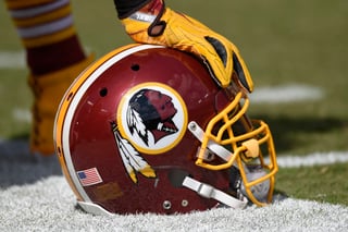 Los Redskins han mencionado que su nombre busca honrar a los pueblos nativos estadounidenses. (AP)