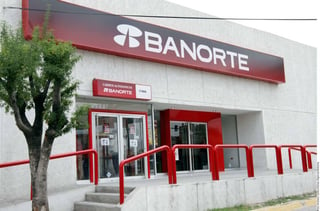 Banorte focalizó a un promotor de IXE Casa de Bolsa.