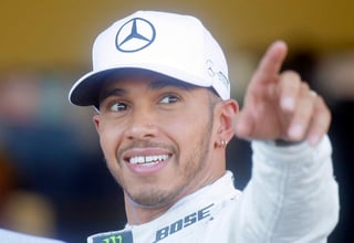 Lewis Hamilton consiguió la pole. (AP)