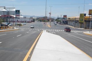 Apertura. Después de casi tres años de iniciadas las obras, ayer fue abierto a la circulación el puente Carlos Herrera-Falcón. 