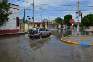 Calles. La Allende es una de las calles que se inunda en temporada de lluvias y donde se presentan muchas quejas. 