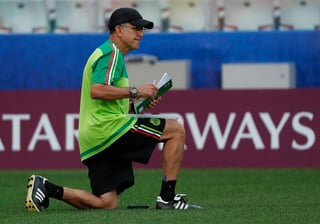 Juan Carlos Osorio necesita obtener el título en la Copa Oro para aminorar la presión que existe sobre él de la afición y la prensa. Osorio toma las riendas de la Selección para la Copa Oro