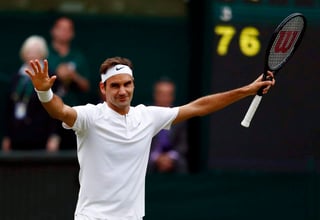 Roger Federer busca su octavo título en Wimbledon. (EFE)