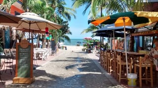 Sayulita, un pueblo mágico a la orilla del mar en Bahía de Banderas, Nayarit, con hoteles pequeños, tiendas hippies, surf y buenos restaurantes y bares. (ARCHIVO)