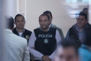 El exmandatario fue detenido el pasado 4 de junio en el aeropuerto de Tocumen, Panamá, justo cuando se disponía a abordar un vuelo comercial con destino a París, Francia y se encuentra sujeto a proceso de extradición. (ARCHIVO)