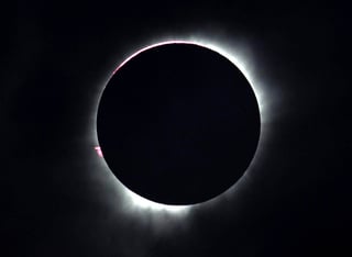Verá de costa a costa del país un 'raro' eclipse total del sol el próximo 21 de agosto, que la NASA calcula que podrán ver más de 300 millones de personas y que ayudará a avanzar en el estudio del 'astro rey'. (ARCHIVO)