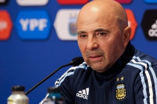 Jorge Sampaoli, director técnico de la selección de Argentina, habló hoy en rueda de prensa. (EFE)