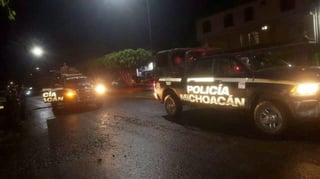 Respuesta. Un grupo delictivo de la zona atacó la base operaciones en Tingüindín, Michoacán.