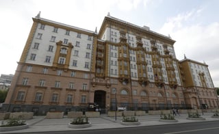 Recorte. Rusia ordenó recortar el número de diplomáticos de EU en la embajada. 