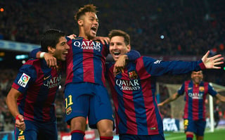 Neymar, Suáres y Messi trabajaron juntos en el Barcelona, pero además son buenos amigos fuera de la cancha. 
