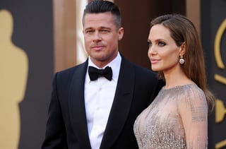 La expareja no consigue ponerse de acuerdo; Jolie culpa a Pitt del divorcio. (ARCHIVO)