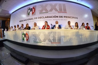 La mesa 'Declaración de Principios' será presidida por Mauricio Ortiz Proal. La vicepresidente es Georgina Trujillo y como secretaria Laura Olimpia Vaqueiro. (FERNANDO COMPEÁN)