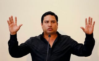 Da la cara. El cantante chiapaneco Julión Álvarez dispuesto a aclarar en Estados Unidos acusación de nexo con narcotráfico. (EFE)