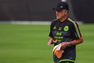 El técnico nacional sabe que ya no puede perder partidos importantes al frente de la Selección Mexicana. Osorio prepara lista de la eliminatoria