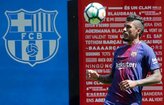 El brasileño Paulinho Bezerra afirmó que llega con valentía a cumplir su reto con Barcelona. (AP)
