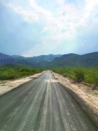 Camino. Pavimentación beneficiará a las comunidades cercanas al Cañón. (EL SIGLO DE TORREÓN)