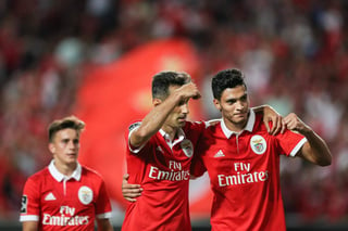 Benfica goleó 5-0 al Belenenses y asumió el liderato de la Primeira Liga de Portugal. (EFE)