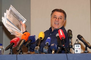 El exdirector del Dinamo Zagreb Zdravko Mamic ofreció en una rueda de prensa sobre su juicio por supuestas malversaciones millonarias. Hieren de bala a un exdirigente de futbol