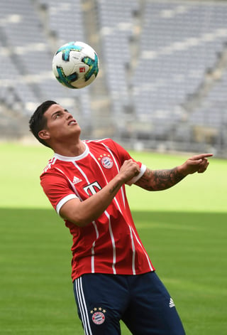 James Rodríguez, fichado para esta temporada con el Bayern Munich de Alemania, aún no está seguro en la alineación de su selección. Sigue en suspenso presencia de James con Colombia