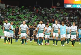 Los Guerreros del Santos Laguna no pudieron derrotar a las Chivas del Guadalajara y se mantienen sin victoria en el actual torneo, luego de seis jornadas.  (RAMÓN SOTOMAYOR)