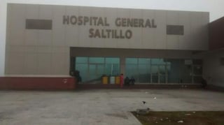 La mujer fue trasladada al Hospital General de Saltillo para realizar una revisión médica. (ARCHIVO)