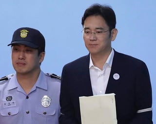 La condena penal es un duro golpe para Samsung, el mayor fabricante de teléfonos inteligentes del mundo. (AP)