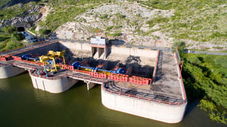 Actualmente la presa se mantiene a una capacidad del 56 por ciento de su nivel de Capacidad Máxima Ordinaria (Namo). (ARCHIVO) 