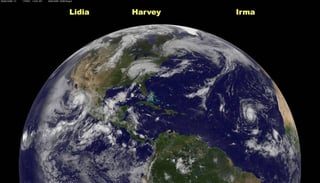 Activos. Una imagen de la NASA se puede observar el ciclón 'Lidia', la depresión tropical 'Harvey' y el huracán 'Irma'.