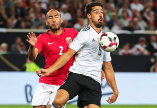 Sami Khedira entró de cambio en la victoria de Alemania 6-0 sobre Noruega. (EFE)