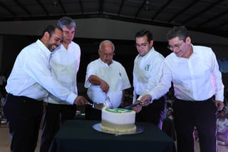 Celebración. Arrancaron los festejos del 75 aniversario de la Escuela Carlos Pereyra de Torreón. (ERICK SOTOMAYOR)