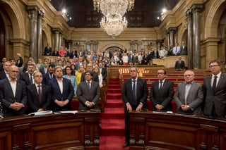 El gobierno español presentó cuatro recursos: uno de inconstitucionalidad contra la Ley de Referéndum, así como las impugnaciones a la convocatoria, las medidas para organizarlo y la Sindicatura Electoral (junta organizadora) elegida por el Parlamento catalán. (ARCHIVO)