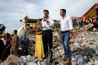 Recuento. El presidente Enrique Peña Nieto fue testigo de la devastación en el municipio de Juchitán, Oaxaca. (ARCHIVO)