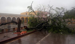 El centro de Cuba amaneció con los estragos causados por 'Irma'. (EFE) 
