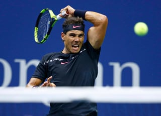 El español Rafael Nadal busca su tercer título del US Open y el número 16 de su carrera hoy ante Kevin Anderson, quien debuta en una final de Grand Slam. (AP)