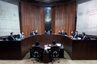 La autoridad resolvió, por unanimidad, confirmar diversos resultados de sentencias del Tribunal Electoral del Estado de México (TEEM) relativas a los cómputos distritales de los comicios para la gubernatura del Estado de México. (ARCHIVO)