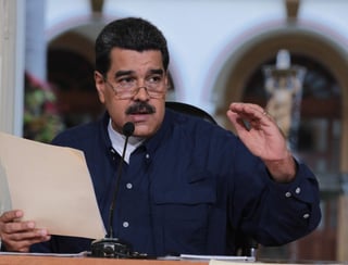 Acepta. El presidente Maduro aceptó la ‘invitación’ a dialogar con sus adversarios políticos. (EFE)