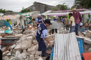 El sismo dejó en la entidad un millón 500 mil chiapanecos afectados, más de 40 mil casas dañadas y 70 mil personas viviendo en albergues. (ARCHIVO)