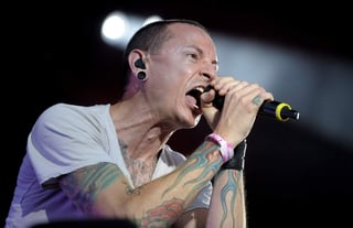 Líder y cantante de Linkin Park, una de las bandas de rock y metal más populares de Estados Unidos en las dos últimas décadas, Bennington se suicidó el pasado 20 de julio en Los Ángeles a los 41 años. (ARCHIVO)