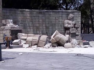 Caída. El Monumento a la Madre en la Ciudad de México colapsó tras el sismo.