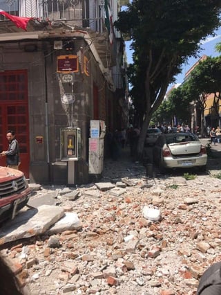 Han detectado algún tipo de afectación en aproximadamente 300 edificaciones del centro de Puebla. (GABY CAMPANO) 