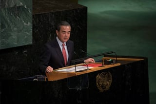 'Sigue habiendo esperanzas para la paz y no debemos ceder', afirmó el ministro chino de Exteriores, Wang Yi, al intervenir hoy en el debate de alto nivel de la Asamblea General de la ONU. (AP)