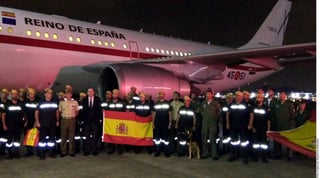 Apoyo. La brigada de rescatistas españoles llegó con herramienta de alto nivel tecnológico. (ARCHIVO)