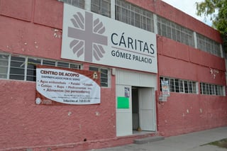Siguen recaudando. Diócesis de Gómez Palacio invita a seguir donando en Cáritas; el dos de octubre envían un tráiler. (CLAUDIA LANDEROS)