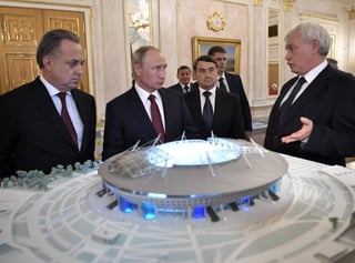'La cuestión más actual es la preparación de las infraestructuras. Para empezar, los retrasos en los preparativos para el Mundial son inaceptables', comentó el mandatario ruso. (EFE)